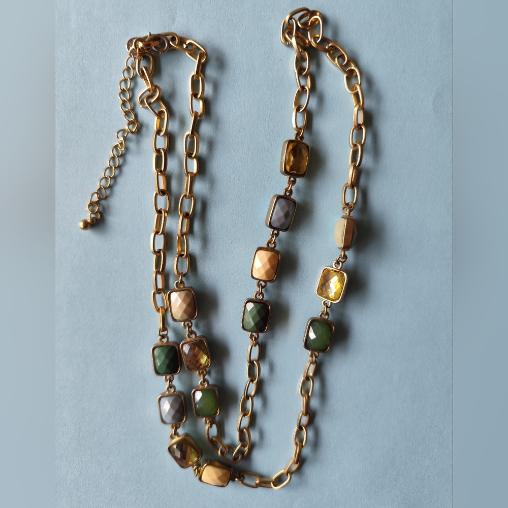 MEXX Elegant Gold and Green Necklace